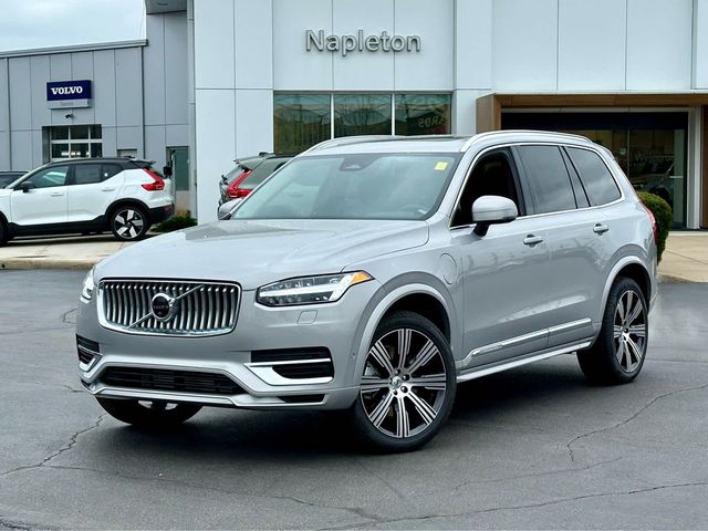 2024 Volvo XC90 Recharge Plug-In Hybrid Plus Bright Theme