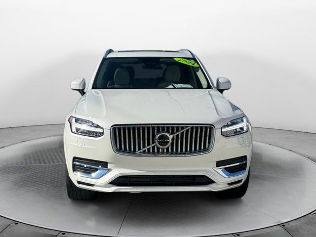 2024 Volvo XC90 Recharge Plug-In Hybrid Plus Bright Theme