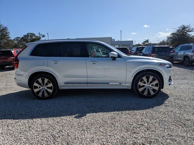 2024 Volvo XC90 Recharge Plug-In Hybrid Plus Bright Theme