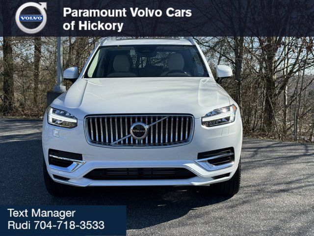 2024 Volvo XC90 Recharge Plug-In Hybrid Plus Bright Theme