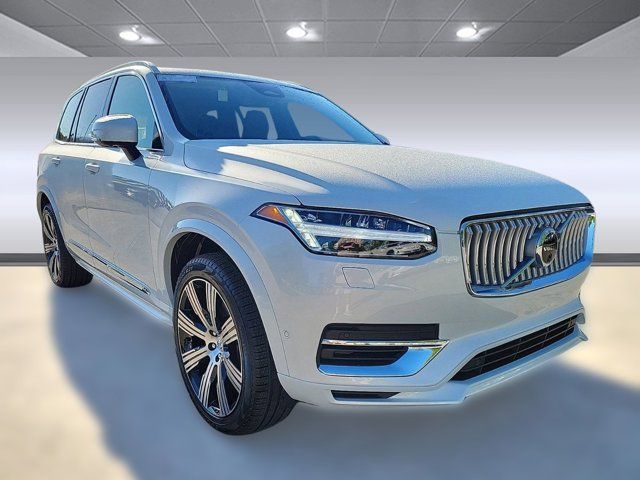 2024 Volvo XC90 Recharge Plug-In Hybrid Plus Bright Theme