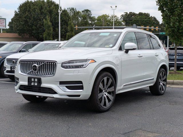 2024 Volvo XC90 Recharge Plug-In Hybrid Plus Bright Theme