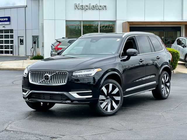 2024 Volvo XC90 Recharge Plug-In Hybrid Plus Bright Theme