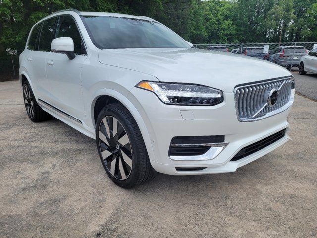 2024 Volvo XC90 Recharge Plug-In Hybrid Plus Bright Theme