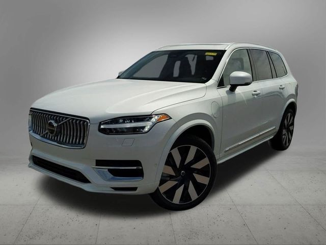 2024 Volvo XC90 Recharge Plug-In Hybrid Plus Bright Theme