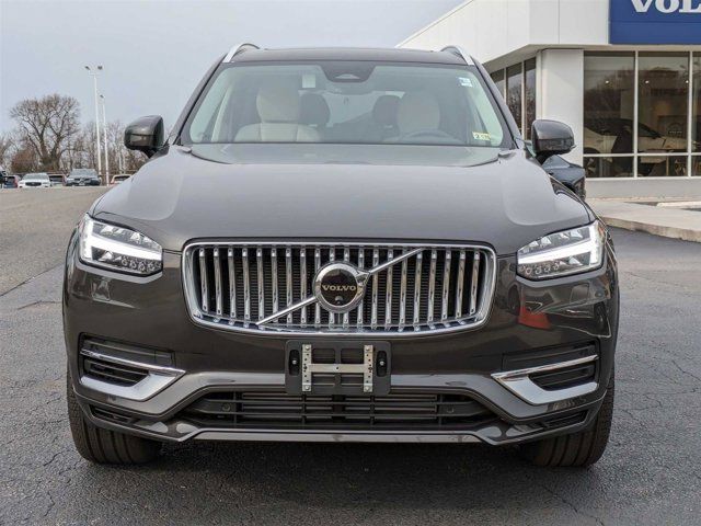 2024 Volvo XC90 Recharge Plug-In Hybrid Plus Bright Theme