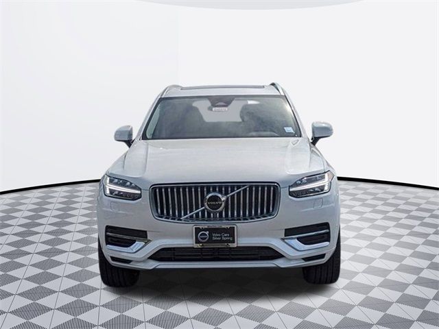 2024 Volvo XC90 Recharge Plug-In Hybrid Plus Bright Theme