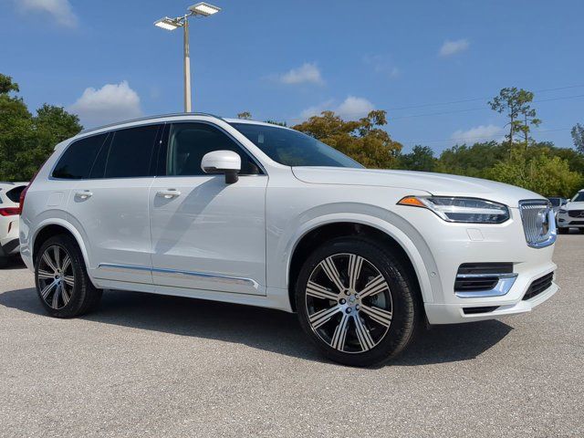 2024 Volvo XC90 Recharge Plug-In Hybrid Plus Bright Theme