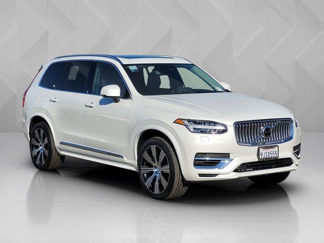 2024 Volvo XC90 Recharge Plug-In Hybrid Plus Bright Theme