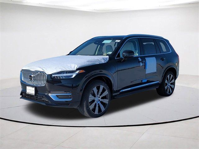 2024 Volvo XC90 Recharge Plug-In Hybrid Plus Bright Theme