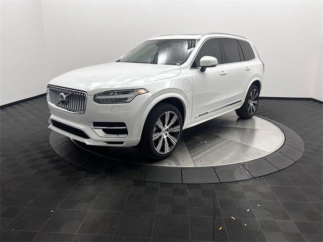 2024 Volvo XC90 Recharge Plug-In Hybrid Plus Bright Theme