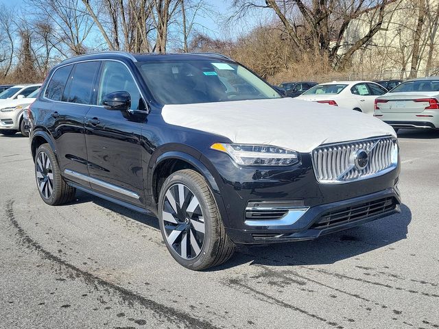 2024 Volvo XC90 Recharge Plug-In Hybrid Plus Bright Theme