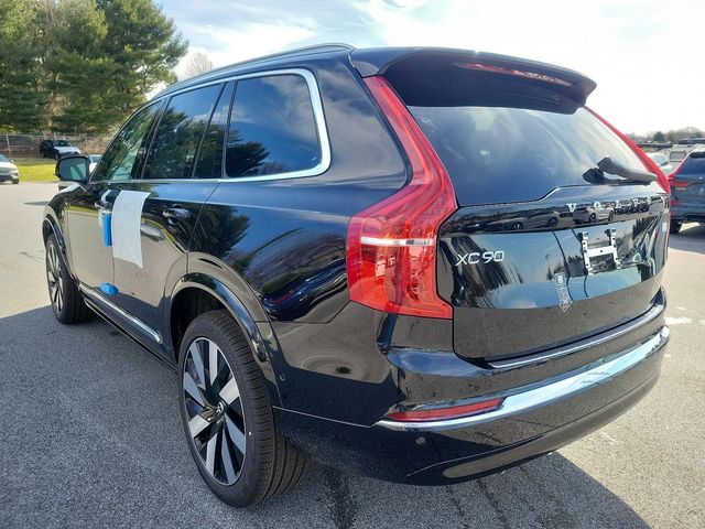 2024 Volvo XC90 Recharge Plug-In Hybrid Plus Bright Theme