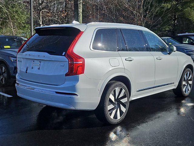 2024 Volvo XC90 Recharge Plug-In Hybrid Plus Bright Theme