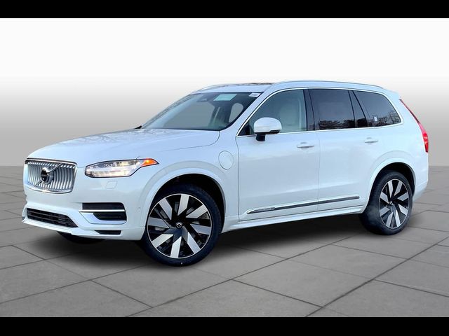 2024 Volvo XC90 Recharge Plug-In Hybrid Plus Bright Theme