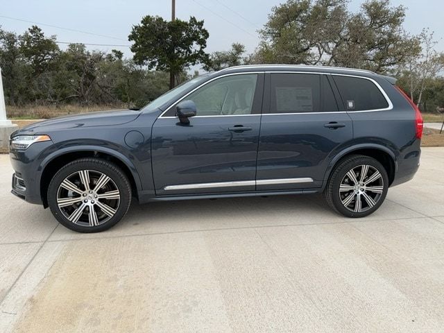 2024 Volvo XC90 Recharge Plug-In Hybrid Plus Bright Theme