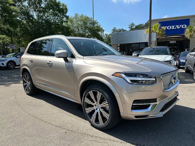 2024 Volvo XC90 Recharge Plug-In Hybrid Plus Bright Theme