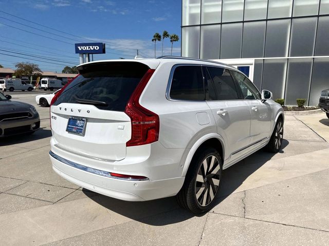 2024 Volvo XC90 Recharge Plug-In Hybrid Plus Bright Theme