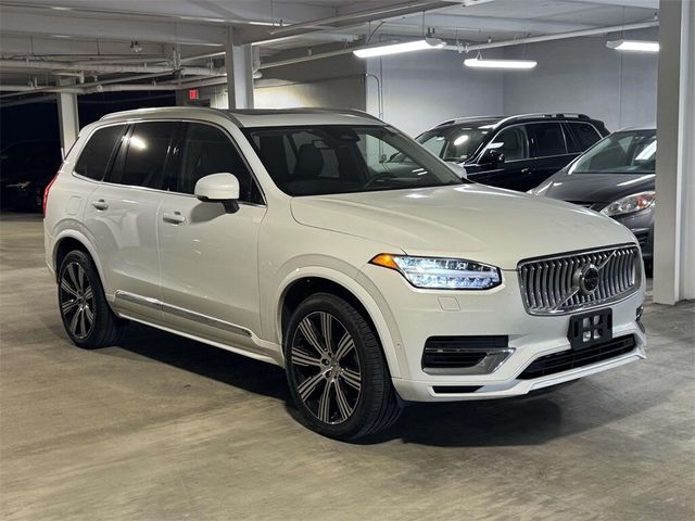 2024 Volvo XC90 Recharge Plug-In Hybrid Plus Bright Theme