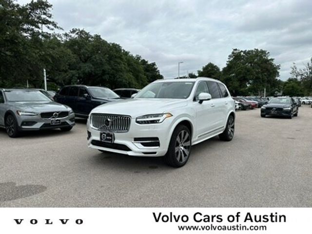 2024 Volvo XC90 Recharge Plug-In Hybrid Plus Bright Theme