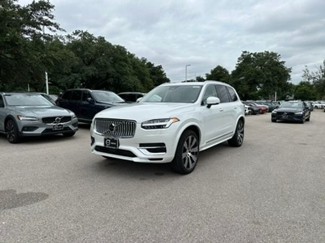 2024 Volvo XC90 Recharge Plug-In Hybrid Plus Bright Theme