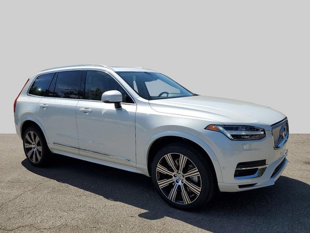 2024 Volvo XC90 Recharge Plug-In Hybrid Plus Bright Theme