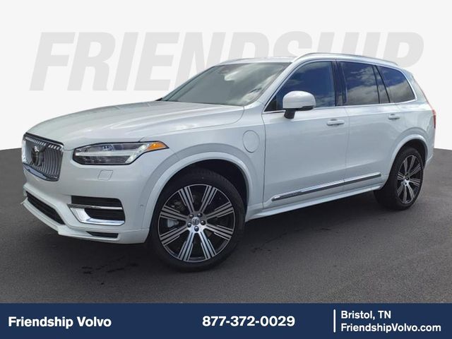 2024 Volvo XC90 Recharge Plug-In Hybrid Plus Bright Theme