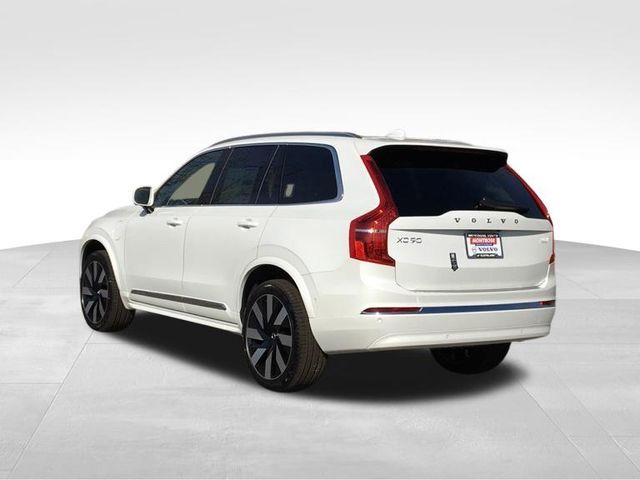 2024 Volvo XC90 Recharge Plug-In Hybrid Plus Bright Theme