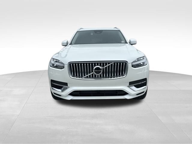 2024 Volvo XC90 Recharge Plug-In Hybrid Plus Bright Theme