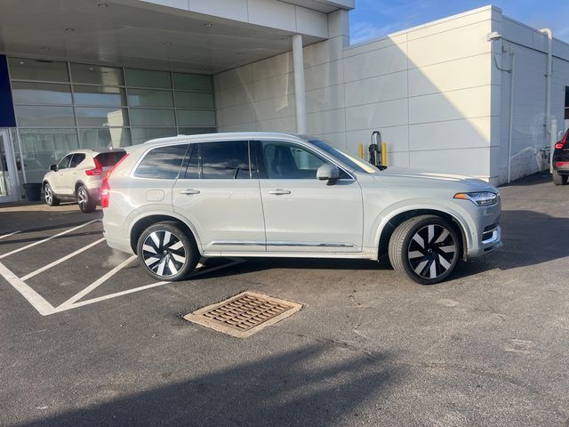 2024 Volvo XC90 Recharge Plug-In Hybrid Plus Bright Theme