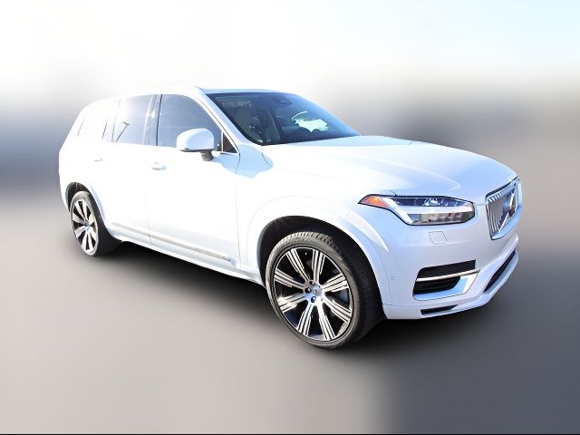 2024 Volvo XC90 Recharge Plug-In Hybrid Ultimate Bright Theme