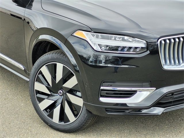 2024 Volvo XC90 Recharge Plug-In Hybrid Ultimate Bright Theme