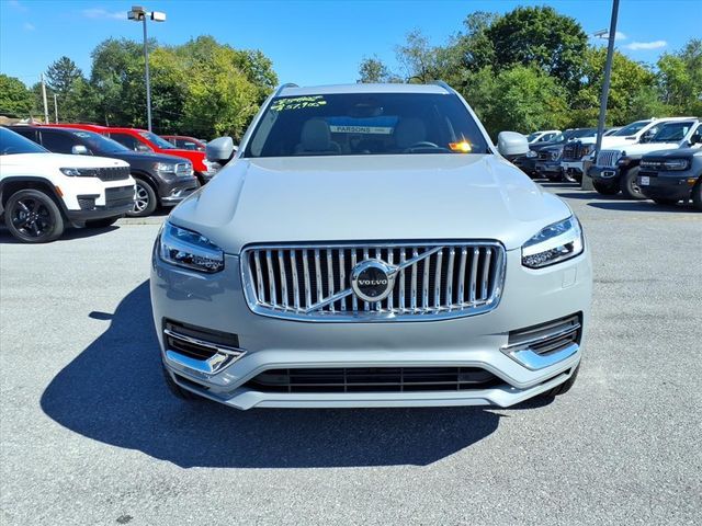 2024 Volvo XC90 Recharge Plug-In Hybrid Ultimate Bright Theme