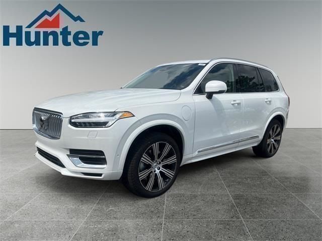 2024 Volvo XC90 Recharge Plug-In Hybrid Ultimate Bright Theme