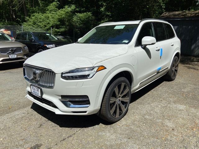 2024 Volvo XC90 Recharge Plug-In Hybrid Ultimate Bright Theme