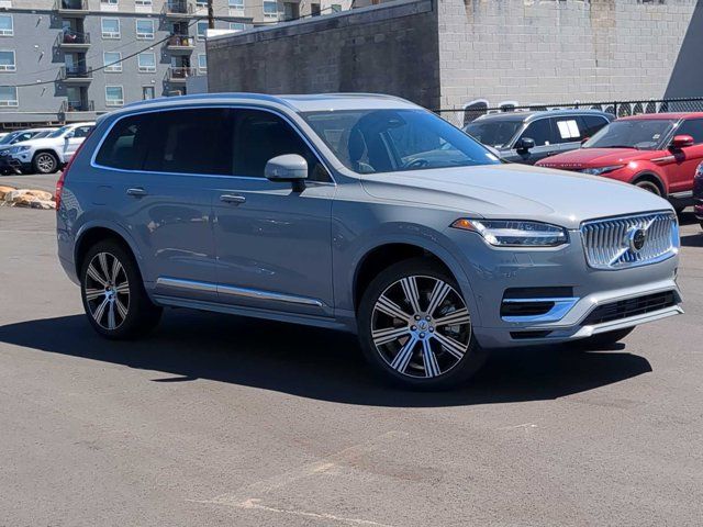 2024 Volvo XC90 Recharge Plug-In Hybrid Ultimate Bright Theme