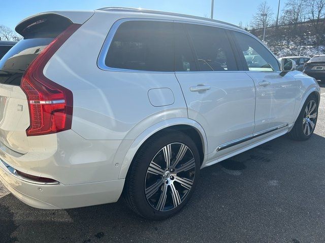 2024 Volvo XC90 Recharge Plug-In Hybrid Ultimate Bright Theme