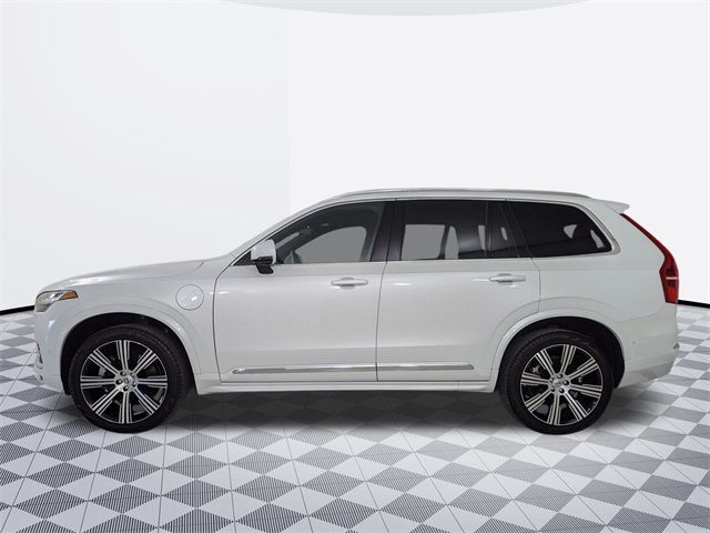 2024 Volvo XC90 Recharge Plug-In Hybrid Ultimate Bright Theme