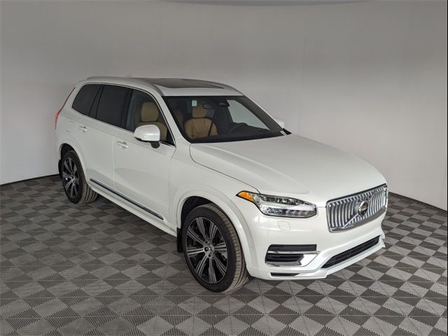 2024 Volvo XC90 Recharge Plug-In Hybrid Ultimate Bright Theme