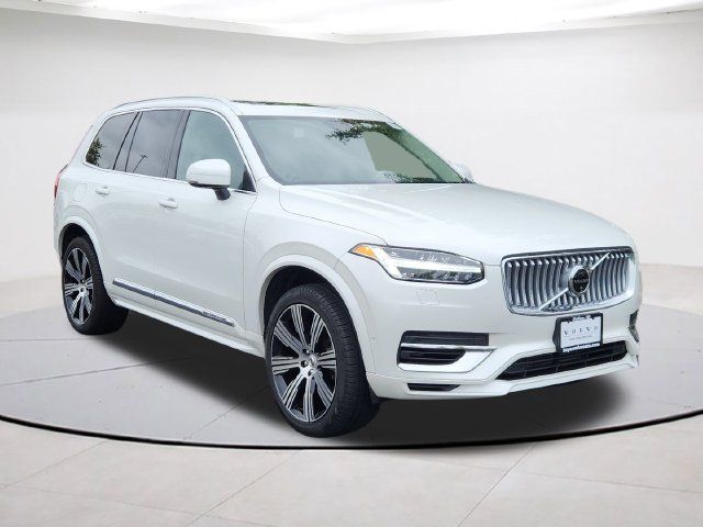 2024 Volvo XC90 Recharge Plug-In Hybrid Ultimate Bright Theme