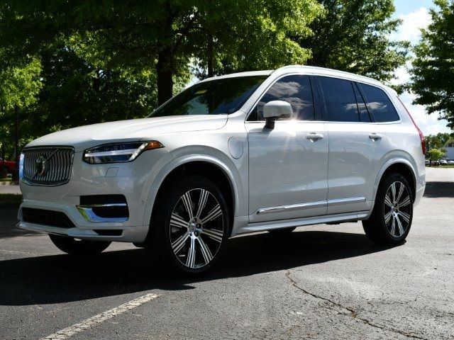 2024 Volvo XC90 Recharge Plug-In Hybrid Ultimate Bright Theme