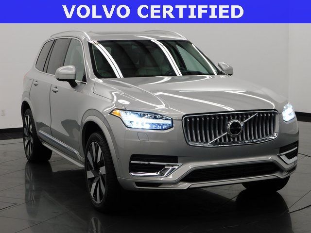 2024 Volvo XC90 Recharge Plug-In Hybrid Ultimate Bright Theme