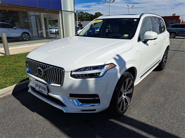 2024 Volvo XC90 Recharge Plug-In Hybrid Ultimate Bright Theme