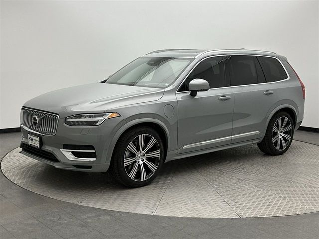 2024 Volvo XC90 Recharge Plug-In Hybrid Ultimate Bright Theme