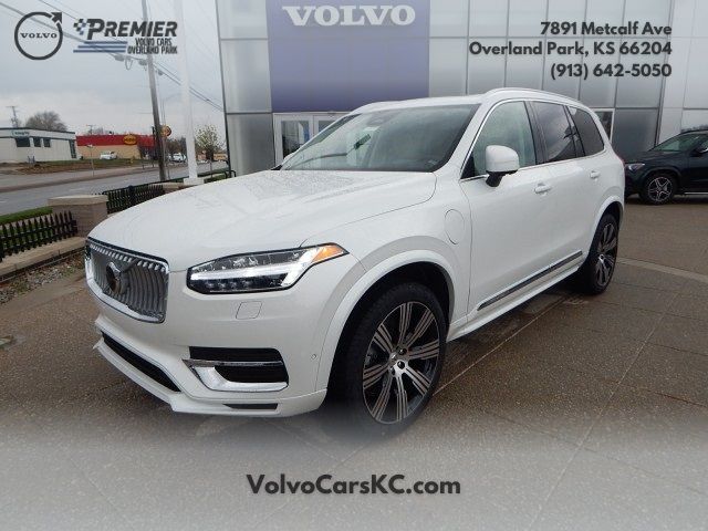 2024 Volvo XC90 Recharge Plug-In Hybrid Ultimate Bright Theme