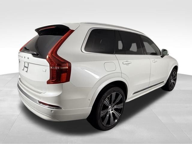 2024 Volvo XC90 Recharge Plug-In Hybrid Ultimate Bright Theme