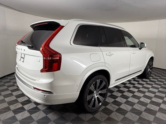 2024 Volvo XC90 Recharge Plug-In Hybrid Ultimate Bright Theme