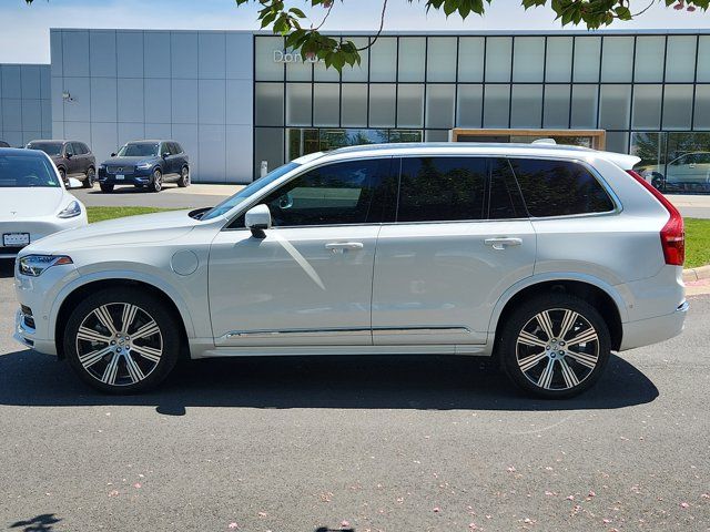 2024 Volvo XC90 Recharge Plug-In Hybrid Ultimate Bright Theme