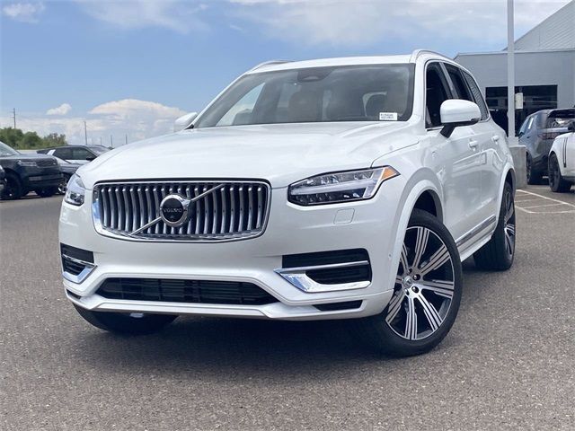 2024 Volvo XC90 Recharge Plug-In Hybrid Ultimate Bright Theme