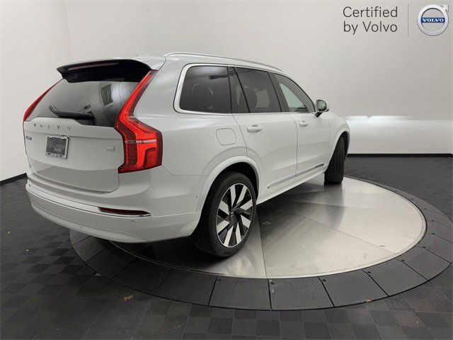 2024 Volvo XC90 Recharge Plug-In Hybrid Ultimate Bright Theme